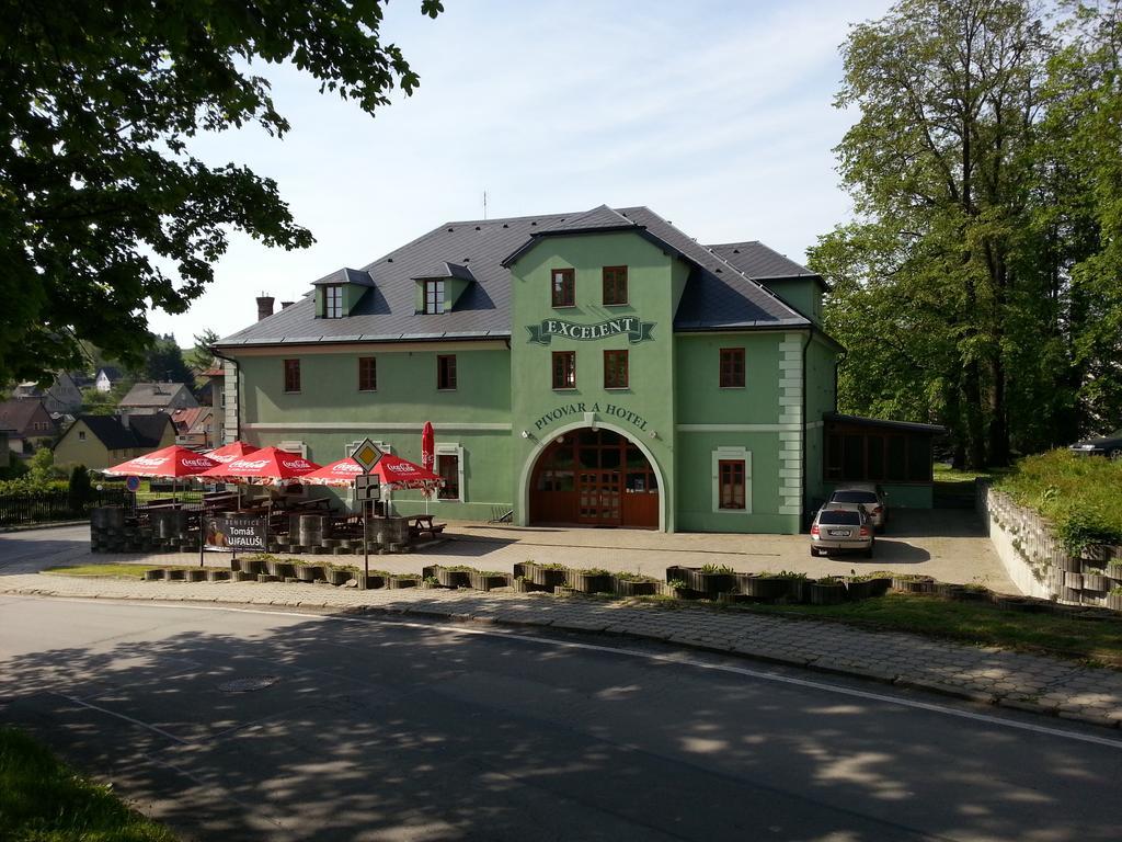 Hotel Excelent Rýmařov Bagian luar foto